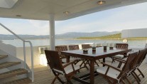 AI - Upper Deck Breakfast Table